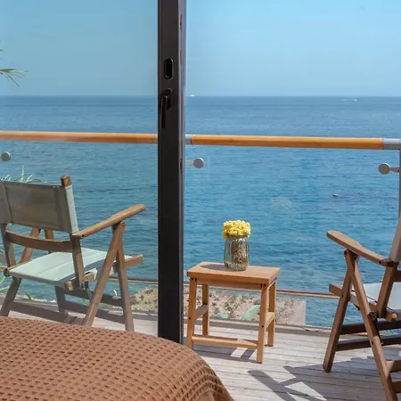 La Local House Hotel *