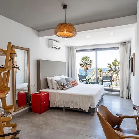 호텔 La Local Beach&hotel 3*