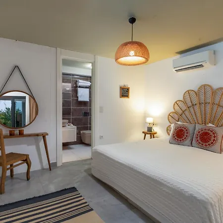 La Local Beach&hotel 호텔
