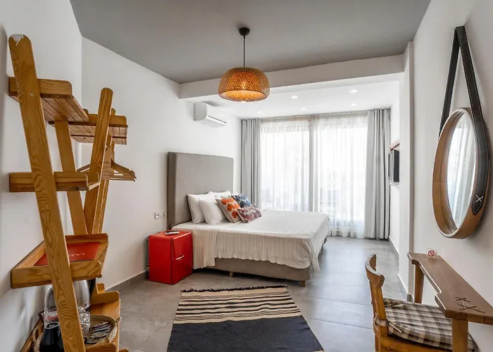 La Local Beach&hotel Ξενοδοχείο 3*