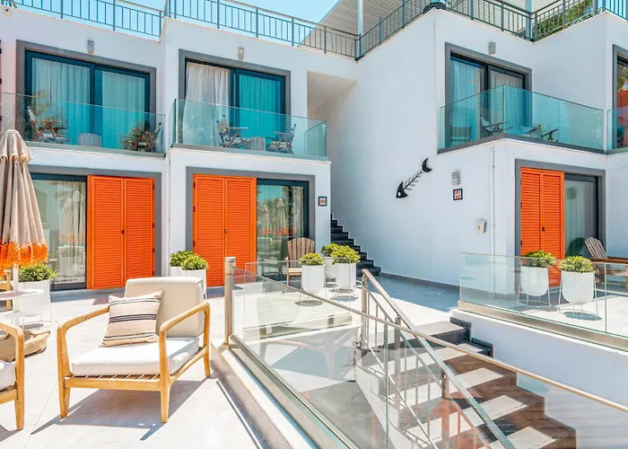 La Local Beach&hotel Ξενοδοχείο