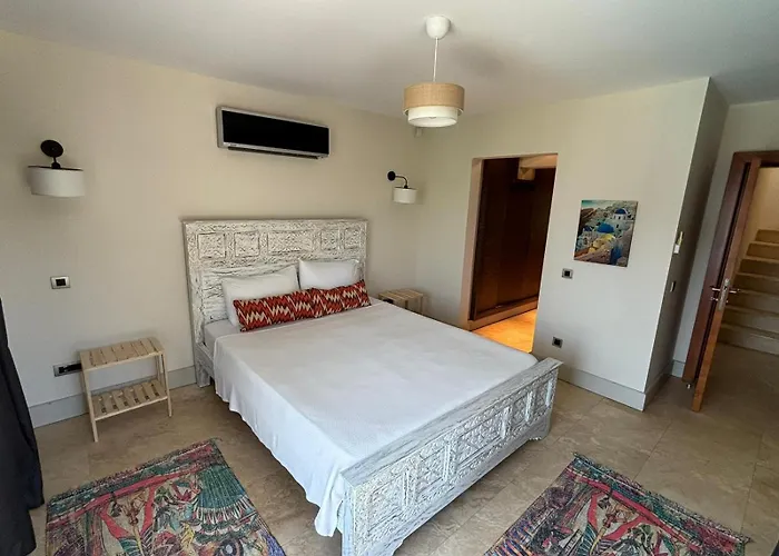 Ξενοδοχείο La Local Beach&hotel