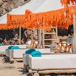 La Local Beach&hotel 酒店