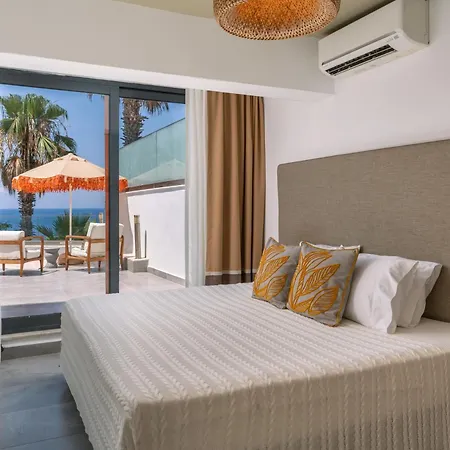 La Local Beach&hotel *